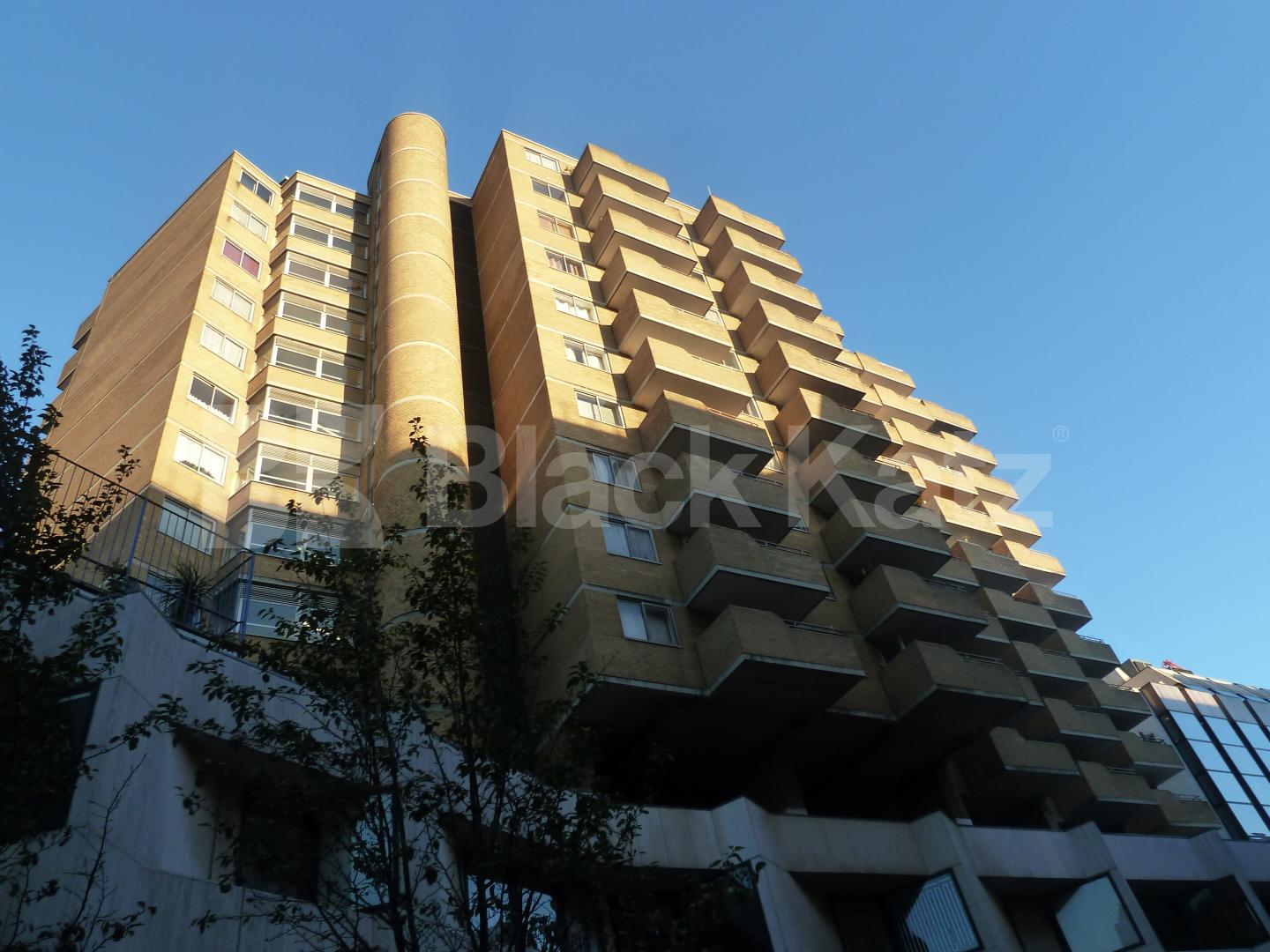 			Perfect for students sharing. Available July 2013 , 1 Bedroom, 1 bath, 1 reception Apartment			 Vesage Court Leather Lane, CHANCERY LANE